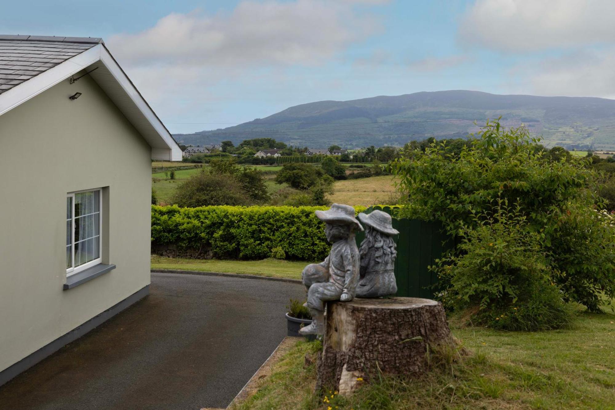 Mountain Nest At The Foot Of Slieve Gullion Cloghoge Exterior foto